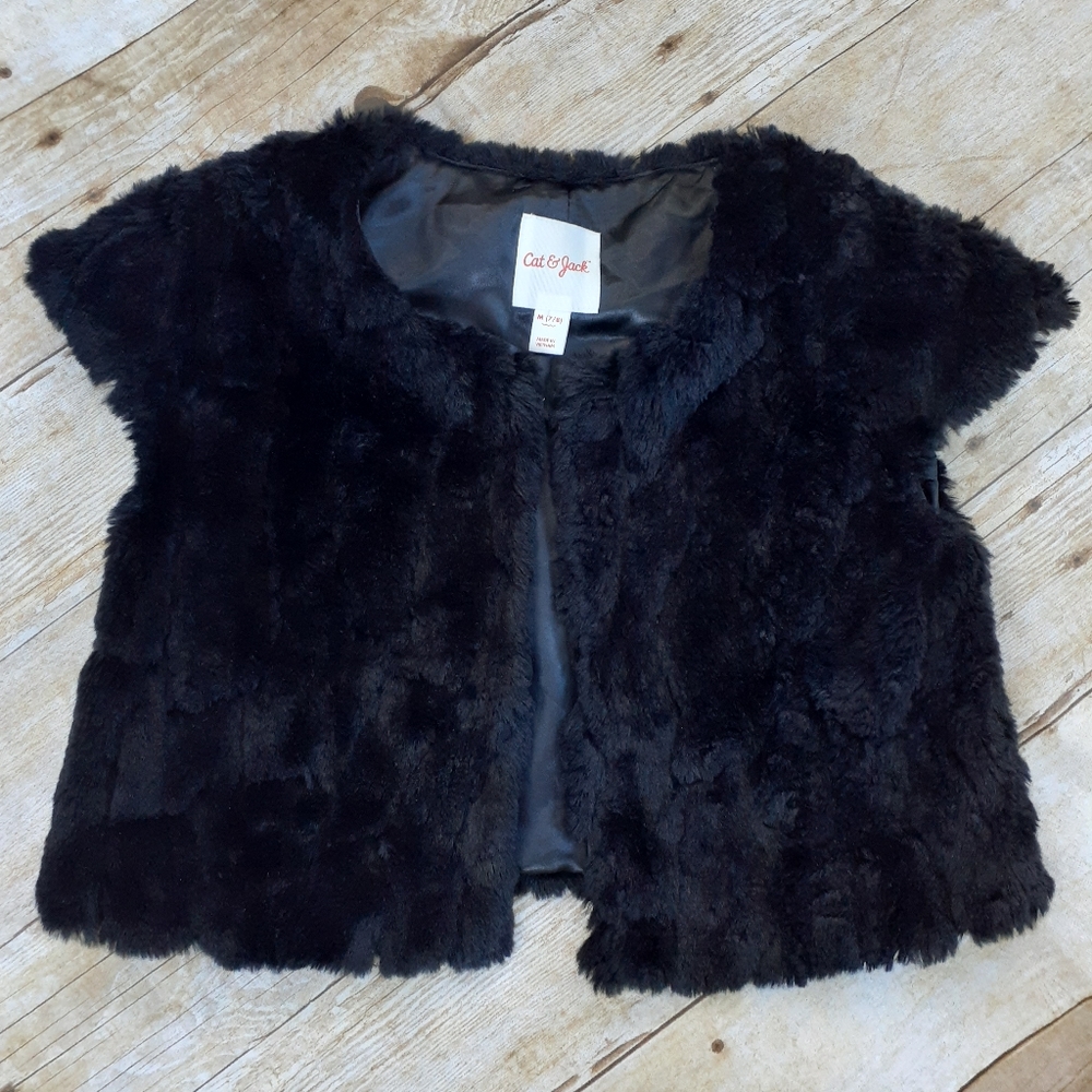 Girls Cat & Jack Medium 7/8 black faux fur vest